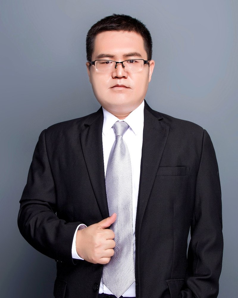 李安正 河南管乐瀛律师事务所创始合伙人，劳动争议与合同纠纷律师
