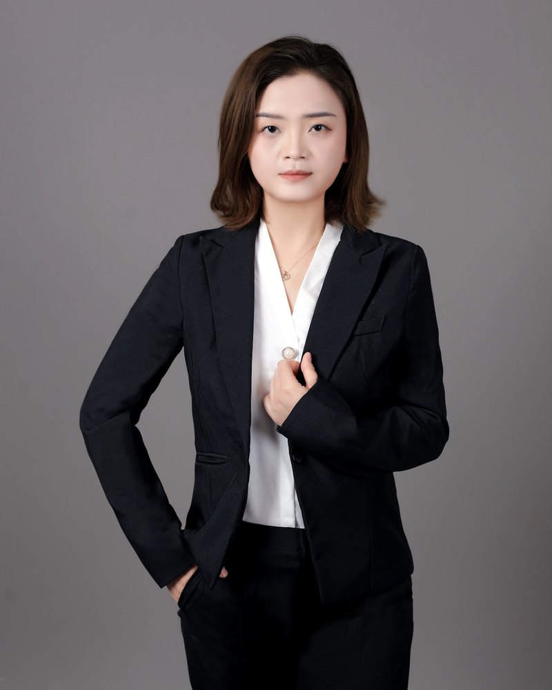 张静 河南管乐瀛律师事务所专职律师，婚姻家事与刑事辩护律师